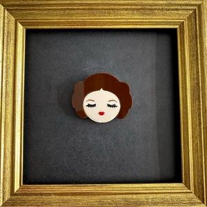 RARE Small Leia plexi brooch